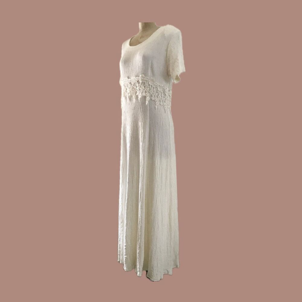 Vintage 1990s Ivory Short Sleeve Crochet Lace Long Coquette Midi Dress Size 12